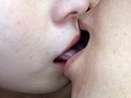 女の股間を濡らすKISS 01