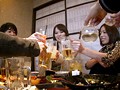 酔わせて犯る！！ 素人娘16人 コンパで大乱交！！