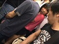 満員電車でデカ尻が丸出しになり直せない美女に「スカート下げてもらえませんか…」と言われたら