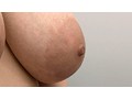 じっくりと接写撮影した勃起乳首 3