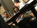素人娘にお願いしました。 友達に見られながらカフェでラブホで羞恥プレイ