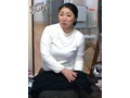 巷で噂の『おばさんレンタル』サービスを呼んでどこまで出来るか試してみた結果…真剣に悩みを相談したら意外と親身になってくれて最後は中出しセックスまでやらせてくれた！06