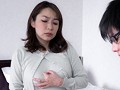 奥様の手ほどき センズリを見せつけたら興奮しちゃったむっつり人妻