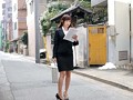 訪問先でおもちゃの実演販売をするトップセールスレディ 蓮実クレア