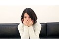 恥ずかしすぎる！素人娘のおま○こ、くぱぁ！