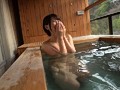 いいなり露出温泉 白咲碧