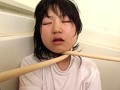 喉頭に震え●き娘と餌付けと窒息