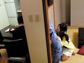 「えっここでヤるんですか？」「怖いの？それとも私みたいな人妻には興味ない？大丈夫、絶対にバレないから！」最近、旦那とご無沙汰の若妻は20代の若々しい硬度200％のカッチカチの勃起チ○ポを見たら所構わず誘惑！