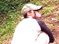 高○山ハイキングコース 山ガールお尻丸出し野ション 高画質盗撮動画