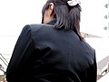 パンツスーツOLのパツパツむっちむち はちきれそうな着衣エロ巨尻