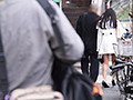 都内某所の援交スポットでさくらゆらがナンパ待ち初体験！私をお持ち帰りしてください。