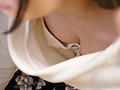 貧乳ですが何か？貧乳コンプレックスのある美人OLが会社帰りに通う秘密の自己啓発セミナー 小谷みのり