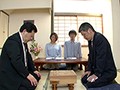 お茶の間の将棋番組で聞き手の知的美人な女流アシスタントの着衣横パイ隆起がボイン過ぎて邪魔で肝心の駒が見えなくてどうにも気になって終盤の勝負所で三手詰めが読めません