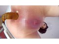 頭上注意！ 糞つぼビューイング