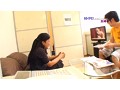 夫のイチモツしか見たことがない主婦を集めて生唾モノのチンポを見せてあげたら…ヤレた！（6）
