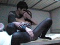 覗いたらダメ！でも気になる妹…二段ベッド姉妹 彼氏とHな事しているお姉ちゃんこっそり覗いてオナニーしてるのバレた妹