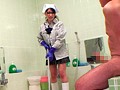女子校生たちの職場体験学習 健康ランドハプニング！？掃除中に入ってきたおじさんのチンチンがデカチン18cmで…「朝から大変だねぇお疲れさん」「おっとタオルが！」「えっ！うわゎゎ大きい！」