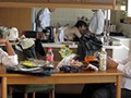 生徒に自宅を乗っ取られた若妻女教師 美人妻が奴隷ペットと化す3日間の凌辱劇 千乃あずみ