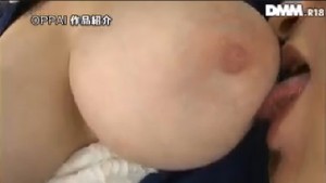 巨乳で全身ご奉仕 おっぱいメイド 菜月アンナ